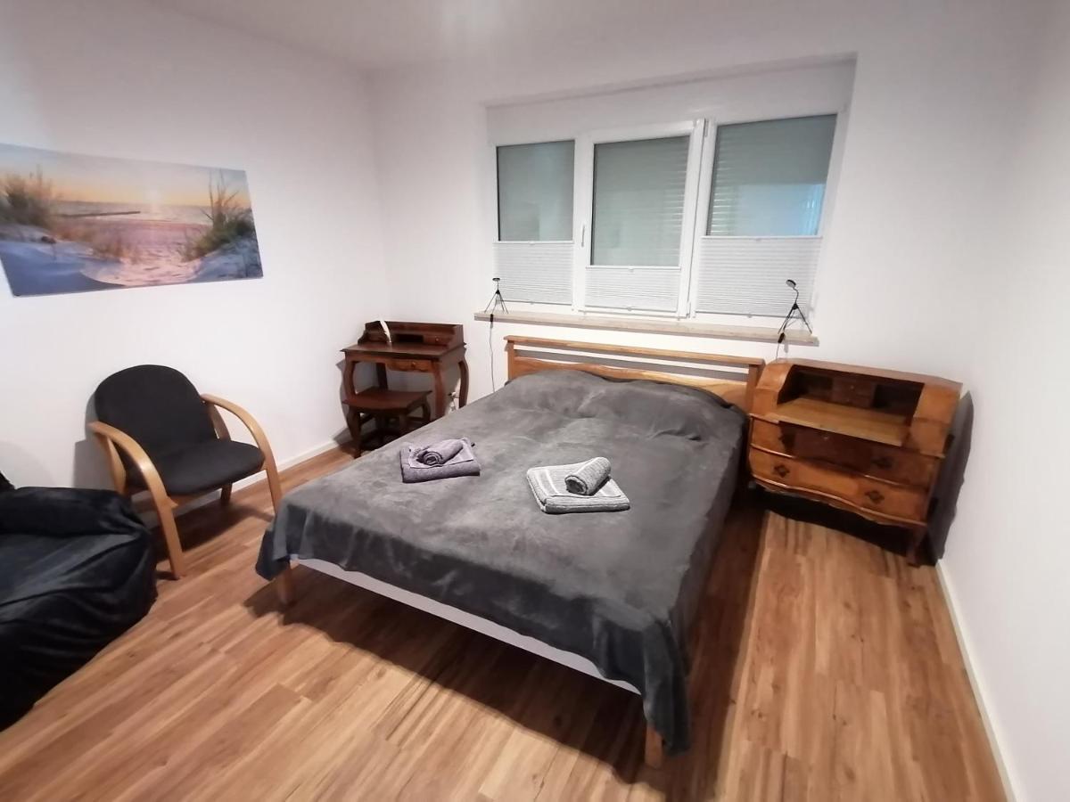 85 Qm Wohnung Pauluste Mit Terasse Und Garten รอสต็อค ภายนอก รูปภาพ